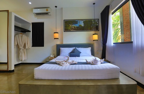 Siem Reap House | Two-bedroom Deluxe 6-8guests