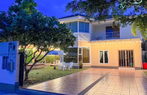 Central Pattaya Resort | TY Holiday Resort