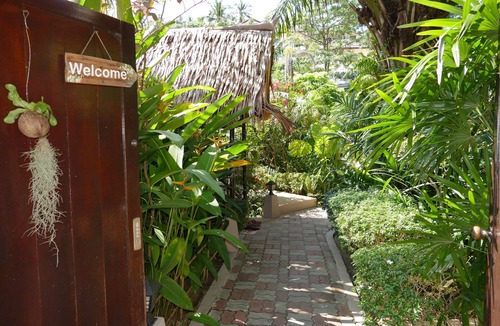 Lamai House | Typical Bamboo Bungalow in Tropical Garden Zen, pool, 5 min from the beach