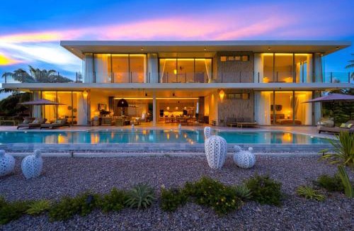 Hua Hin Villa | Ultra-Modern 6-Bedroom in Golf Course - PH6