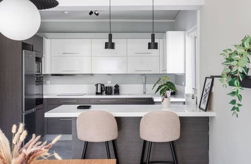 Khalandrion Apartment | Upscale 3BR Apartment in Chalandri