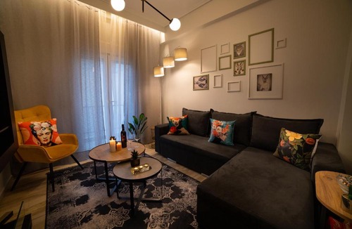 Larissa Apartment | URBAN MAISON