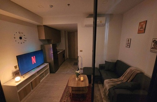 Rama 9 Apartment | Urban Oasis: Noodle Nest . Peaceful Stay near MRT Rama 9