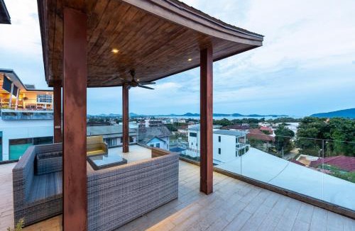 Ban Saiyuan House | V210 Retreat 3BR Top of the Range, Sea View,Lift