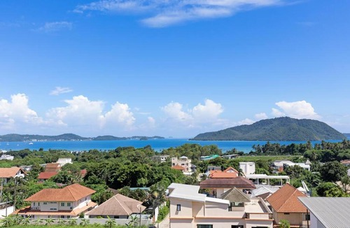 Ban Saiyuan Apartment | V270 Best View In Phuket Hot Tub Great Location
