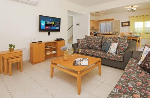 Kapparis House | Vacation home eve in Paralimni - 8 persons, 4 bedrooms