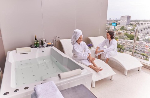 Khlong Tan Hotel | Valia Bangkok Sukhumvit 24 by Kingston Hotels
