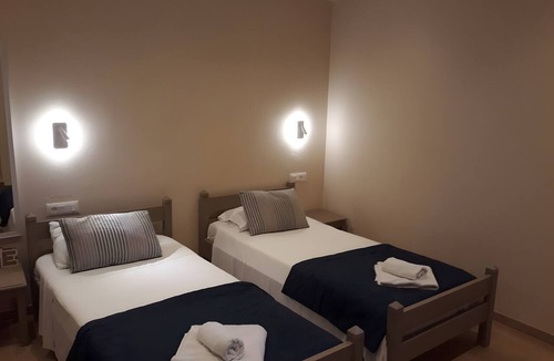 Gouvia House | Value Double Lower – Room 12