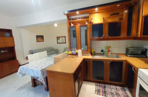 Agios Nikolaos Apartment | Vangel Backyard