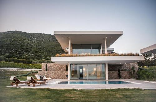Aktio-Vonitsa Villa | VARKO LUXURY SUITES
