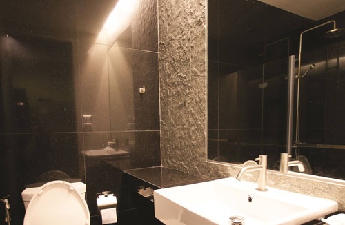 Nong Bon Hotel | Varrzon Residence Srinakarin 56
