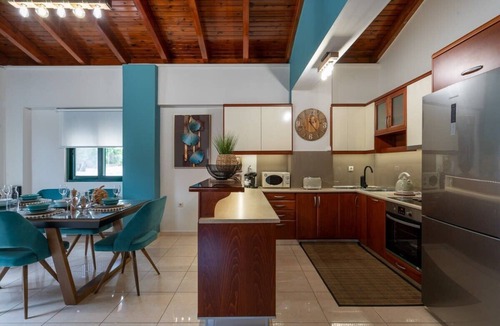 Makrys Tichos Apartment | Vasilikis apartments | Deluxe Apartment 1