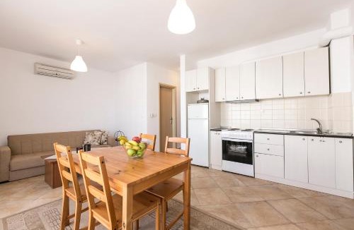 Ouranoupoli Apartment | Velia Boutique Apartments