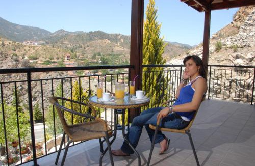 Kakopetria Hotel | Vengera Suites