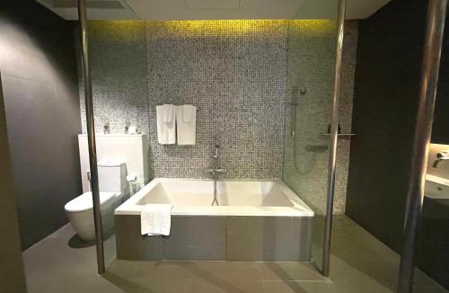 Ban Pong Hotel | Veranda High Residence