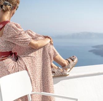 Imerovigli Apartment | Veranda View