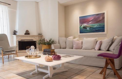 Pasalimani Apartment | Vicky's Sky Loft