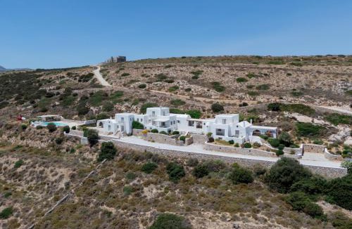 Paros Villa | Villa Acqua · Gorgeous pool villa, stunning sea views, helipad!