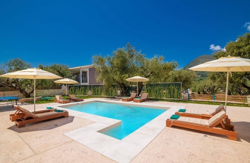 Lithakia Villa | Villa Adelasia by Villa Plus