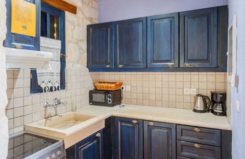 Agia Marina Villa | Villa Afroditi Aresti with private pool