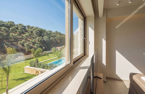 Makrys Tichos Villa | Villa Agapi is the largest residence of the La Divina Luxury Villas collection