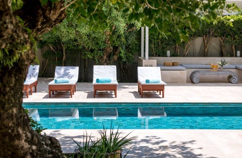 Moo 5 Villa | Villa Akasha - Artistic 1BR Luxury Pool Villa