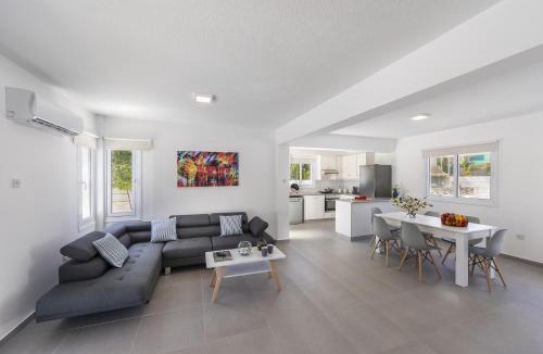 Protaras Villa | Villa Alleli