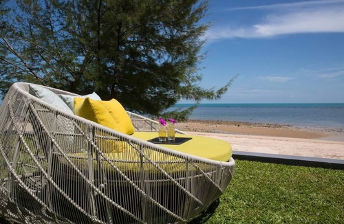 Bang Po Villa | Villa Anar - 5 bedrooms beachfront