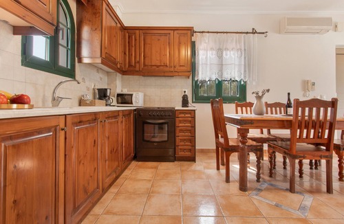 Agrilia Villa | Villa 'Anogia 2' with Mountain View, Wi-Fi and Air Conditioning