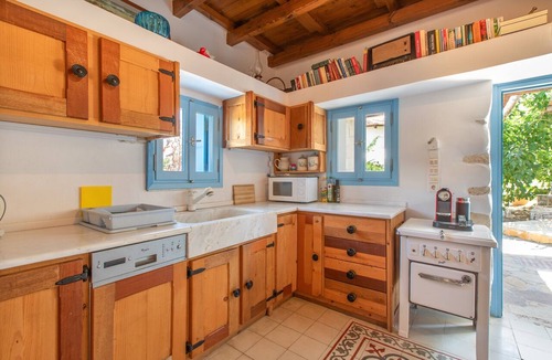 Almyrida Villa | Villa 'Antonia' with Sea View, Wi-Fi and Air Conditioning