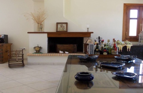 Melissopetra House | Villa Artemis