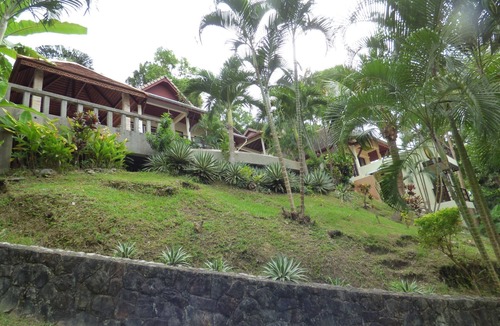 Patong House | Villa "Baiyok villa" mit Infinity-Pool by Interhome