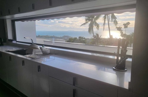 Na Thon Villa | Villa Balcony on the sea