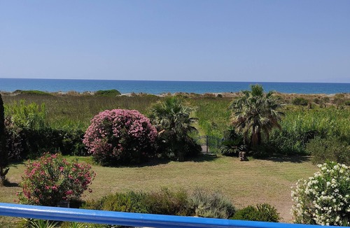 Aloizianika Villa | Villa Caretta - Your Holiday Home right by the sea