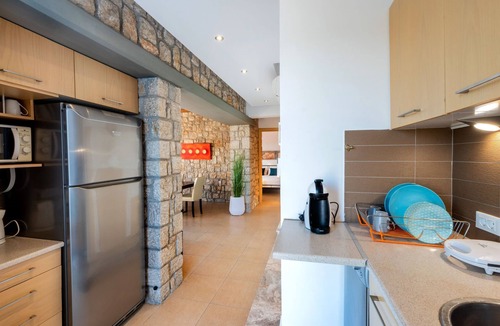 Pefkos House | Villa CostaMare - Luxuriöse, neu gebaute Steinvilla by Interhome