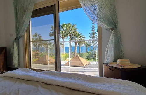 Mazotos Villa | Villa del Mar - Beach Front with private Beach