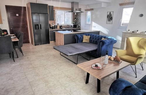 Paralimni Villa | Villa Deva with Jacuzzi
