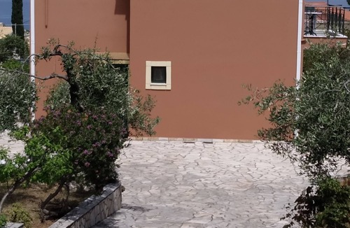 Karavomylos Villa | VILLA ELEFTHERIA family- friendly villa