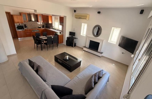 Archangelos House | Villa Epavlis Haraki