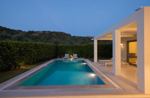 Monopari Villa | Villa Gonia