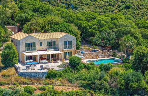 Skala Villa | Villa Hlazeika by Villa Plus