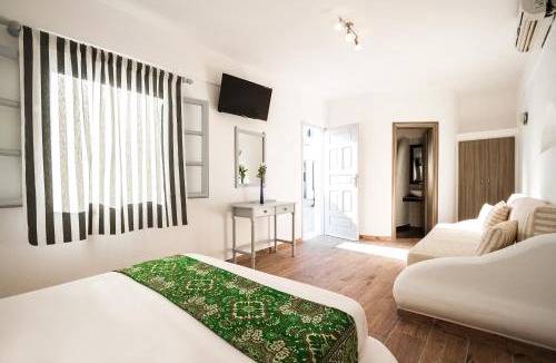 Akrotiri Hotel | Villa Iliovasilema Santorini