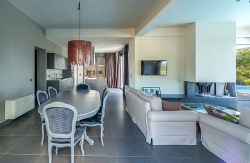 Agii Apostoli Villa | Villa Karra - Four Bedroom Villa, Sleeps 8