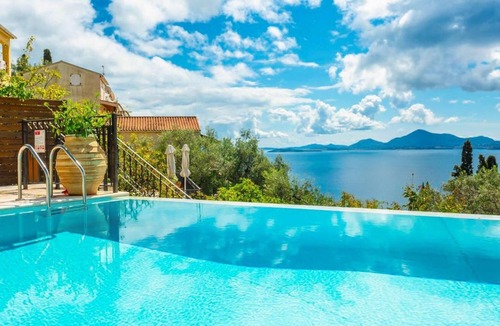 Nisaki Villa | Villa Katerina - Five Bedroom Villa, Sleeps 10
