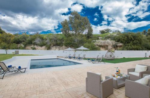 Cape Greko Villa | Villa Konnos View, Stunning 6Bdr Villa With Private Pool, Close To Konnos Beach