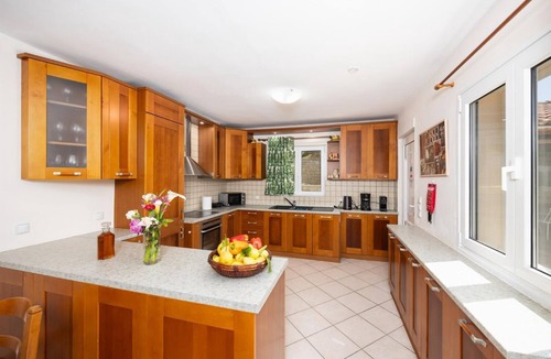 Achlades Villa | Villa Korini - Four Bedroom Villa, Sleeps 8