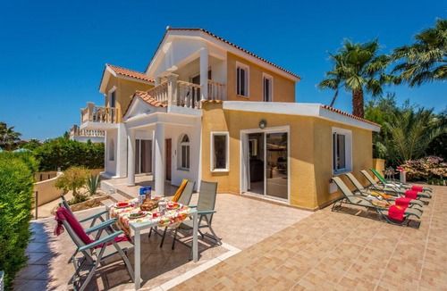 Pegeia Villa | Villa Kristin by Villa Plus