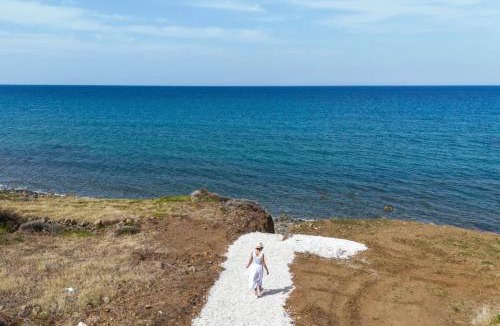 Pachyammos Villa | Villa Lara - Stylish Retreat with Beach Access
