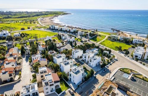 Paphos Villa | Villa Laurus 2 by Ezoria Villas