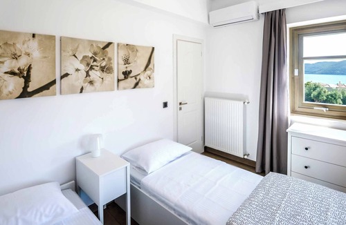 Karavomylos Villa | Villa Lefkiena - Three Bedroom Villa, Sleeps 6